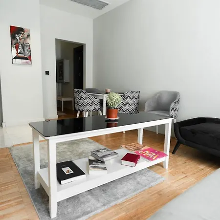 Hotel apartamentowy Decamondo 4*