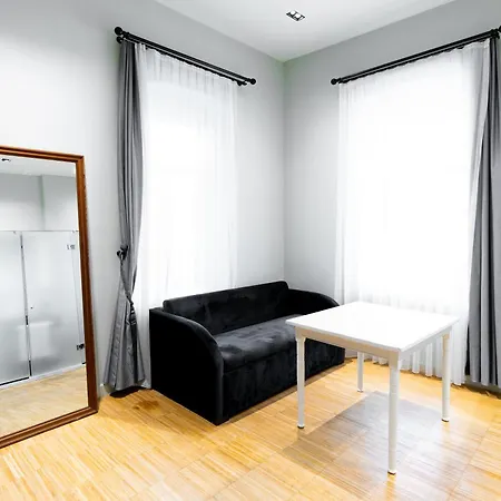 Hotel apartamentowy Decamondo 4*