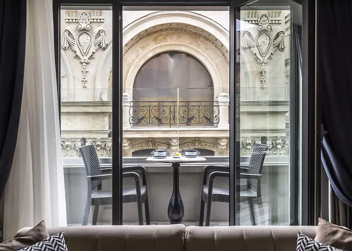 Decamondo Aparthotel 4*