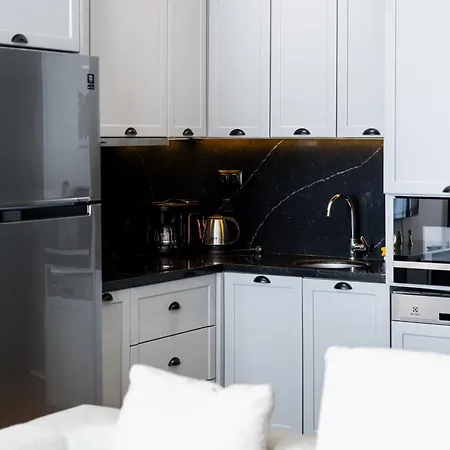 Decamondo Aparthotel 4*