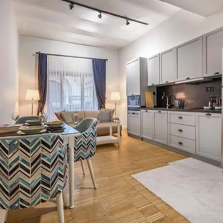 Decamondo Apartahotel Estambul